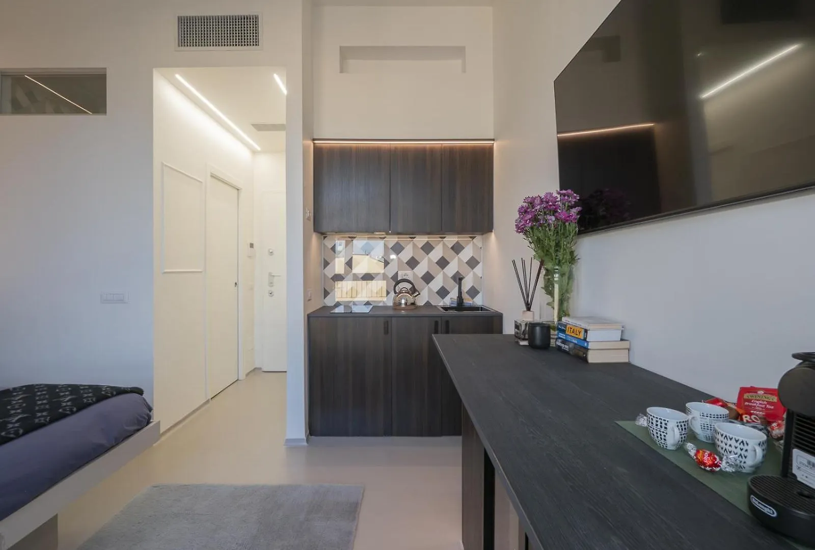 Appartement Modern & Cozy Suite In Garibaldi - Brera Area By Rentopolis Milaan Italië