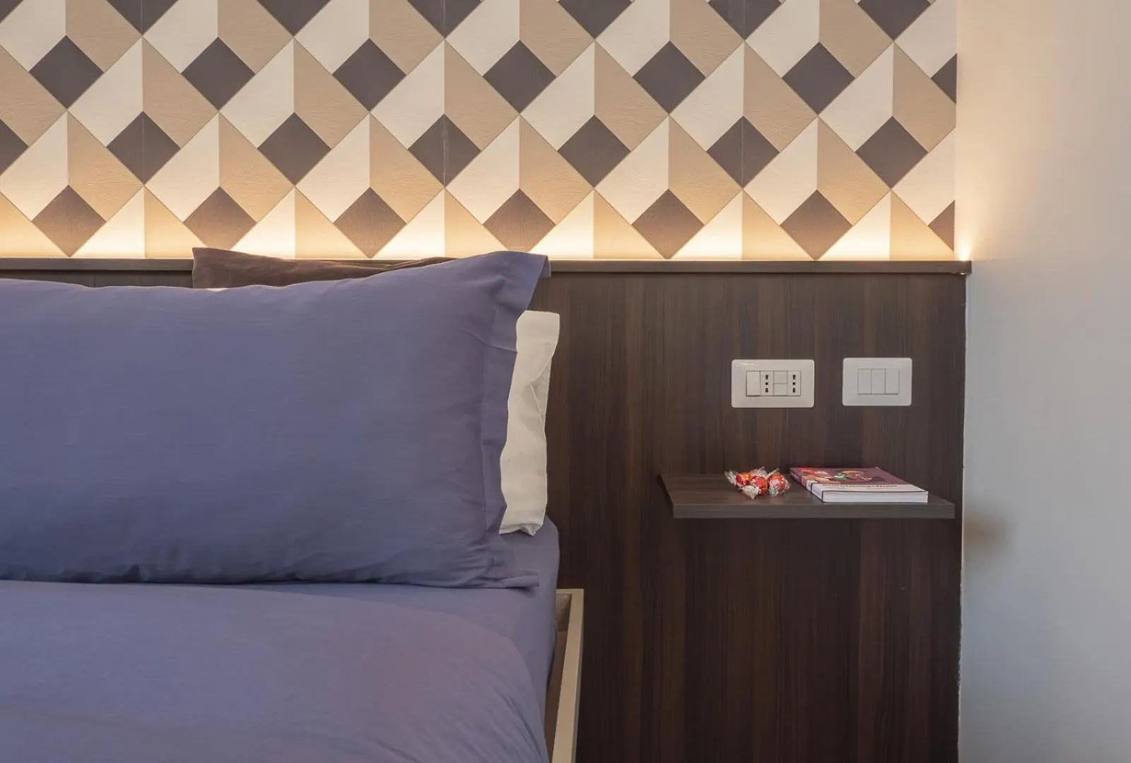 Modern & Cozy Suite In Garibaldi - Brera Area By Rentopolis Milaan