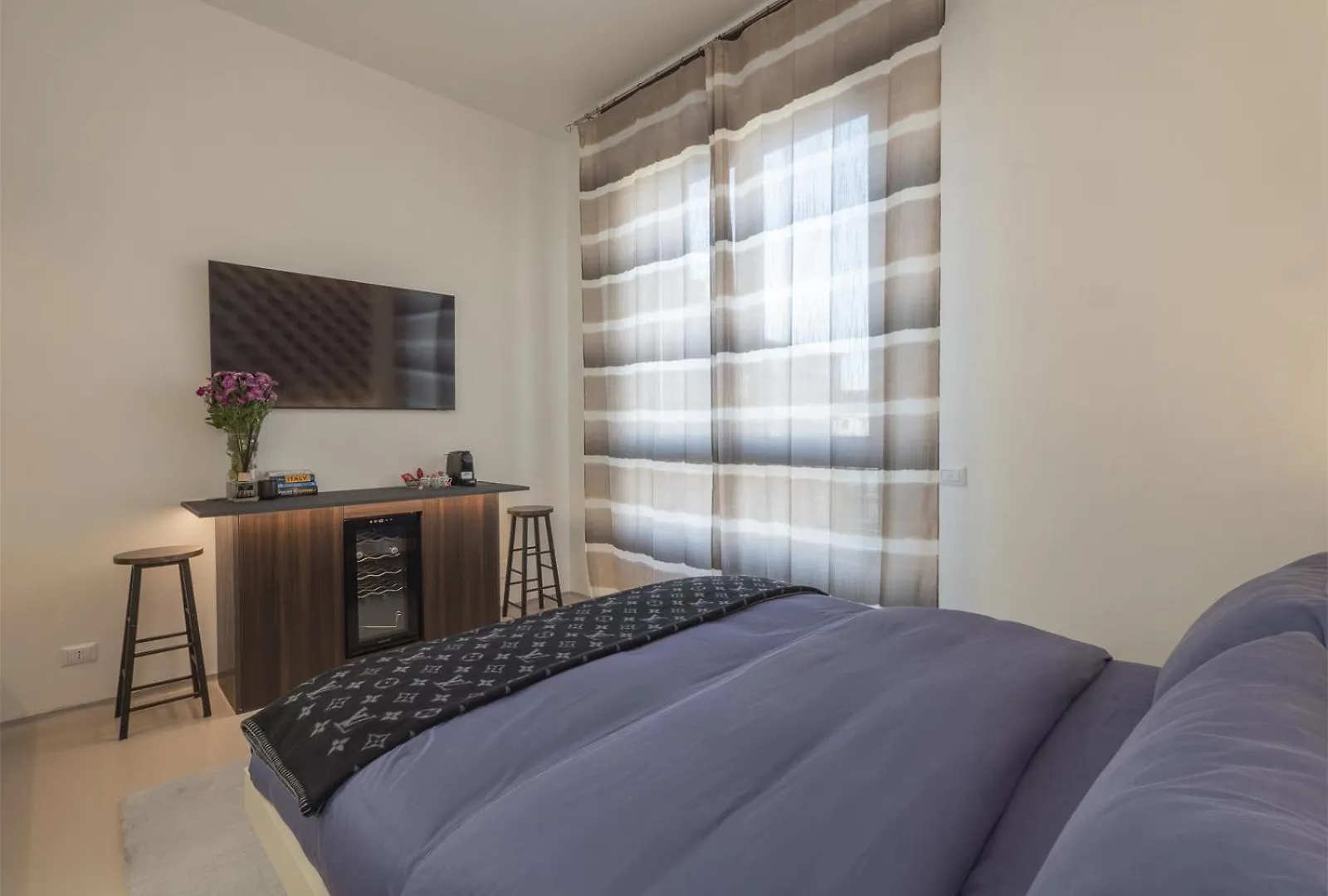 Modern & Cozy Suite In Garibaldi - Brera Area By Rentopolis Milaan 0*,  Italië